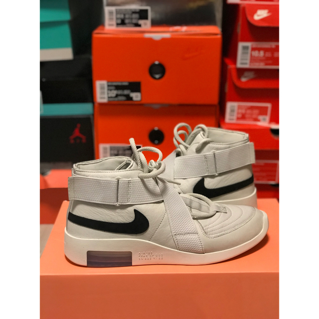 スニーカーAIR FEAR OF GOD RAID LIGHT BONE フィアオブゴット