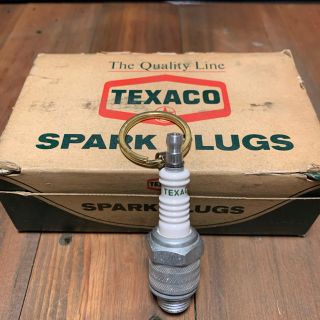 レア デッドストックヴィンテージ TEXACO プラグキーホルダーテキサコ(キーホルダー)