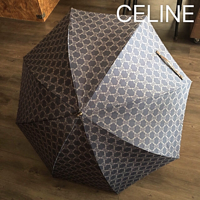 celine(セリーヌ)のまちこ様専用❤️【CELINE】訳アリ/マカダム柄 雨傘 ショート丈 レディースのファッション小物(傘)の商品写真