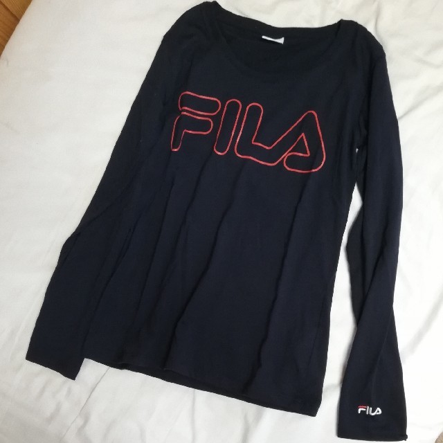 しまむら(シマムラ)のFILA ネイビーシャツ レディースのトップス(シャツ/ブラウス(長袖/七分))の商品写真