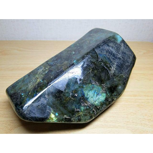 鮮美 2.3kg ラブラドライト 化石 原石 鉱物 宝石 鑑賞石 自然石 水石