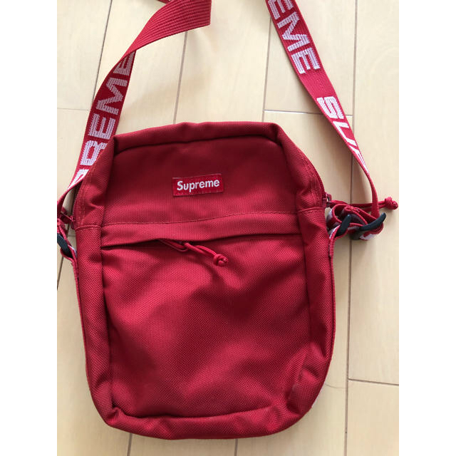 18ss supreme shoulder bag red