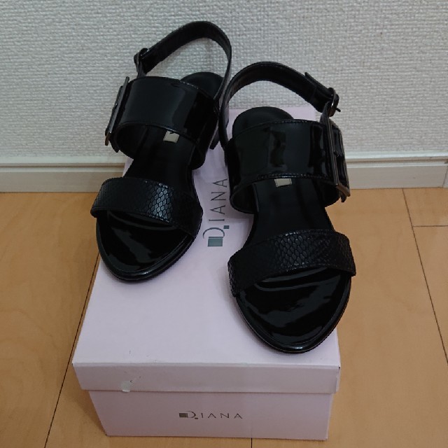 DIANA(ダイアナ)のらくらくGmoto12様専用 ダイアナ サンダル レディースの靴/シューズ(サンダル)の商品写真