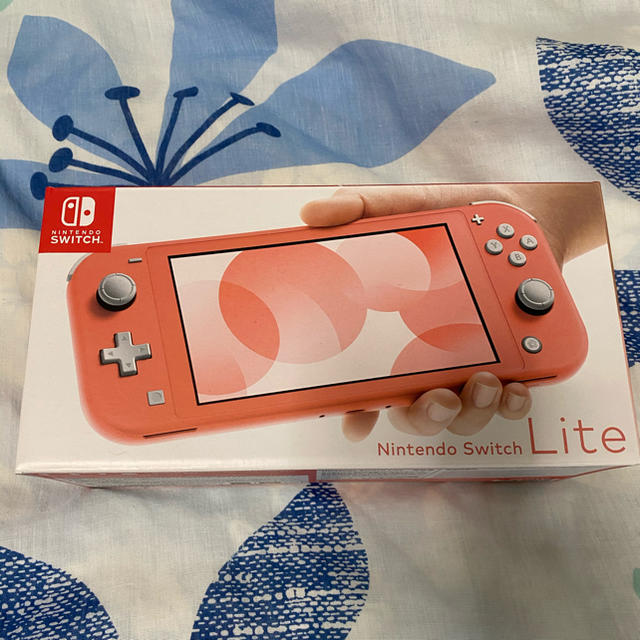 NINTENDO SWITCH LITE コーラル 新品未開封