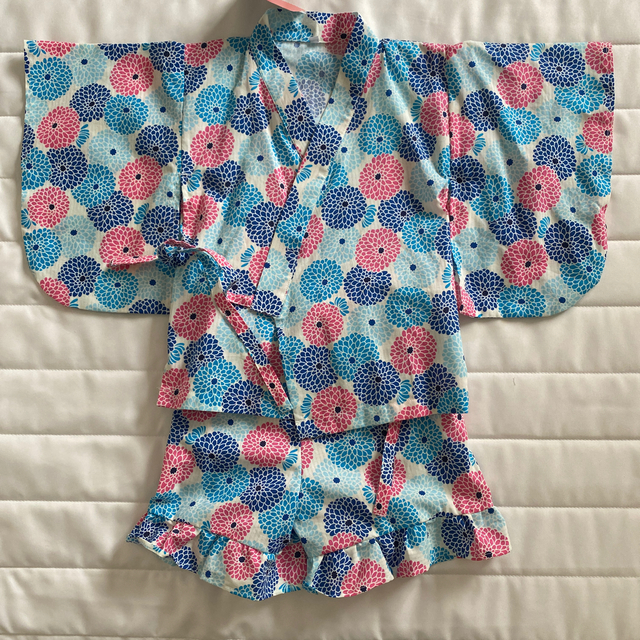 甚平　120サイズ キッズ/ベビー/マタニティのキッズ服女の子用(90cm~)(甚平/浴衣)の商品写真