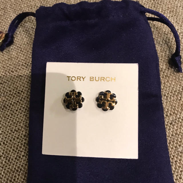 Tory Burch(トリーバーチ)の新品　トリーバーチ　ピアス レディースのアクセサリー(ピアス)の商品写真