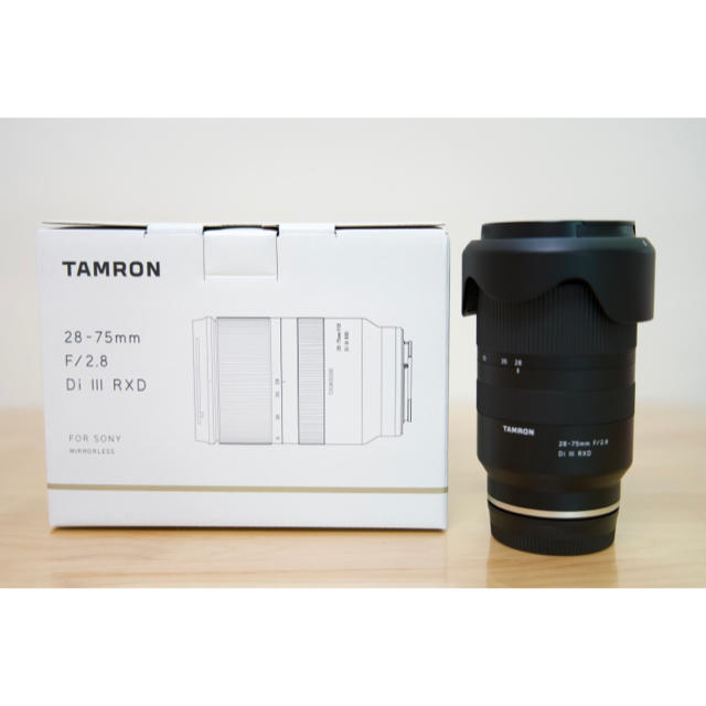 TAMRON(タムロン)のTAMRON 28-75mm F/2.8 Di Ⅲ RXD と保護フィルター スマホ/家電/カメラのカメラ(レンズ(ズーム))の商品写真