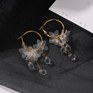 スナイデル(SNIDEL)のハンドメイド　フープピアス　クリアフラワー(ピアス)