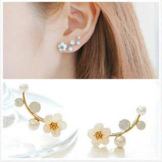 スナイデル(SNIDEL)のハンドメイド　フラワーピアス　お花　華奢　ゴールド(ピアス)