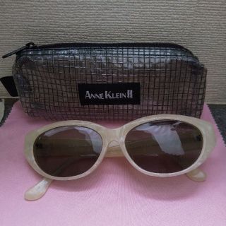 アンクライン(ANNE KLEIN)のお値下げ〜アン　クライン　サングラス（ケースセット）(サングラス/メガネ)