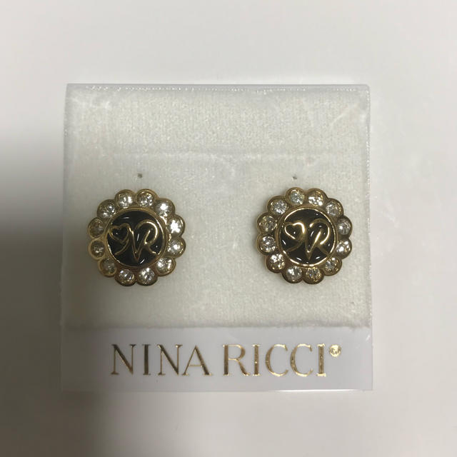 NINA RICCI(ニナリッチ)の【由美りん様専用】ニナリッチ　花イヤリング レディースのアクセサリー(イヤリング)の商品写真