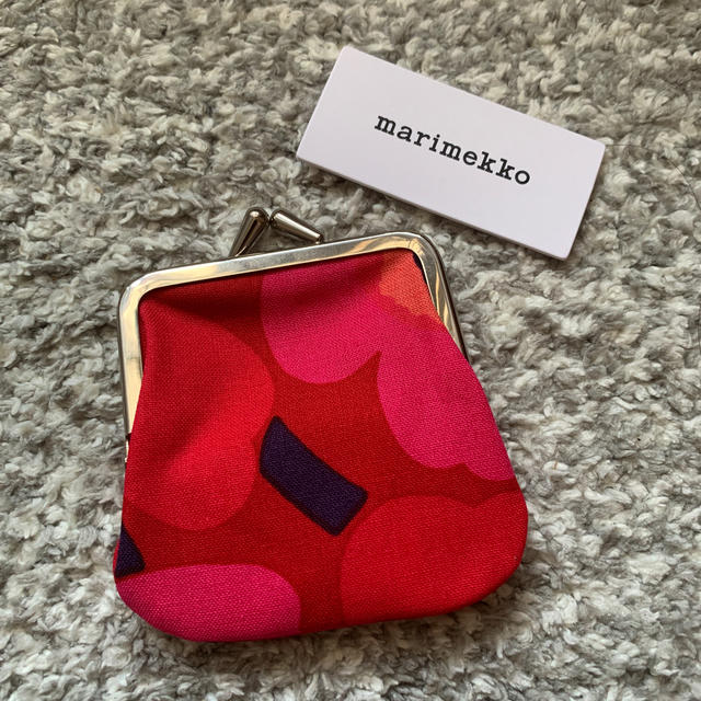 marimekko(マリメッコ)のマリメッコ　がま口　小銭入れ　ミニポーチ　新品 レディースのファッション小物(コインケース)の商品写真