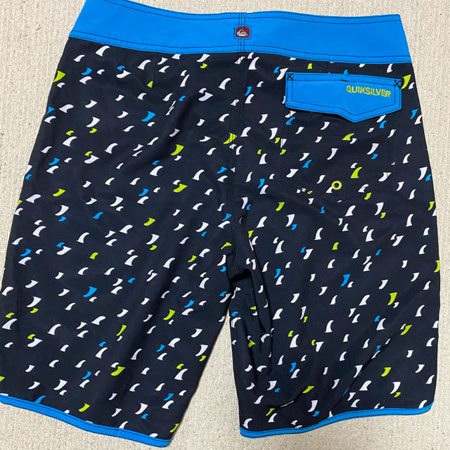 QUIKSILVER(クイックシルバー)のQUIKSILVERメンズ★サーフパンツ水着。 メンズの水着/浴衣(水着)の商品写真