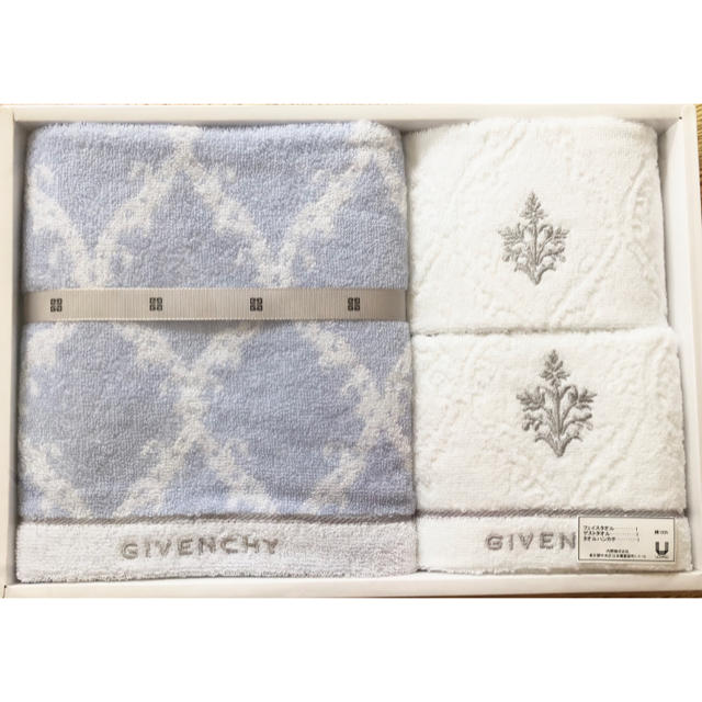 GIVENCHY(ジバンシィ)のジバンシー GIVENCHY タオルセット 新品   インテリア/住まい/日用品の日用品/生活雑貨/旅行(タオル/バス用品)の商品写真