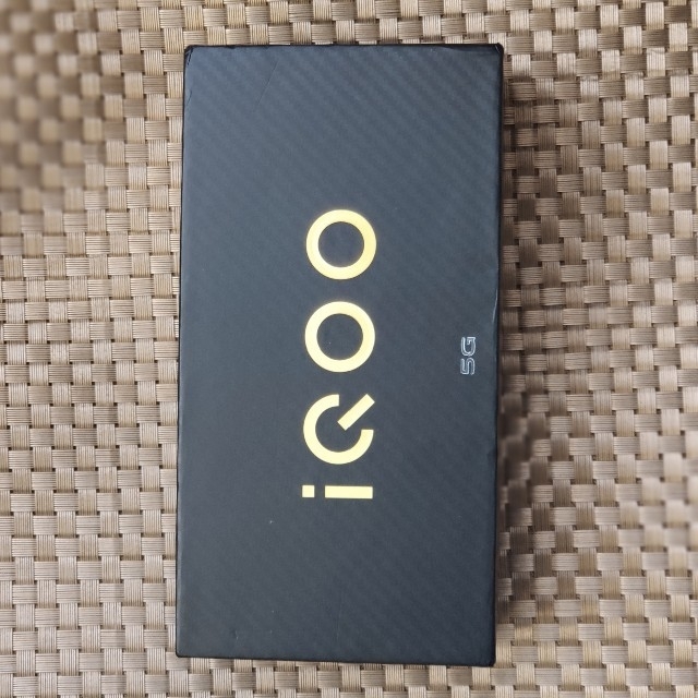 vivo iqoo z1  6GB/128GB