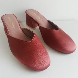 ローズバッド(ROSE BUD)の美品!!ROSE BUD ローズバッド サテン地ミュール サンダル 36(サンダル)