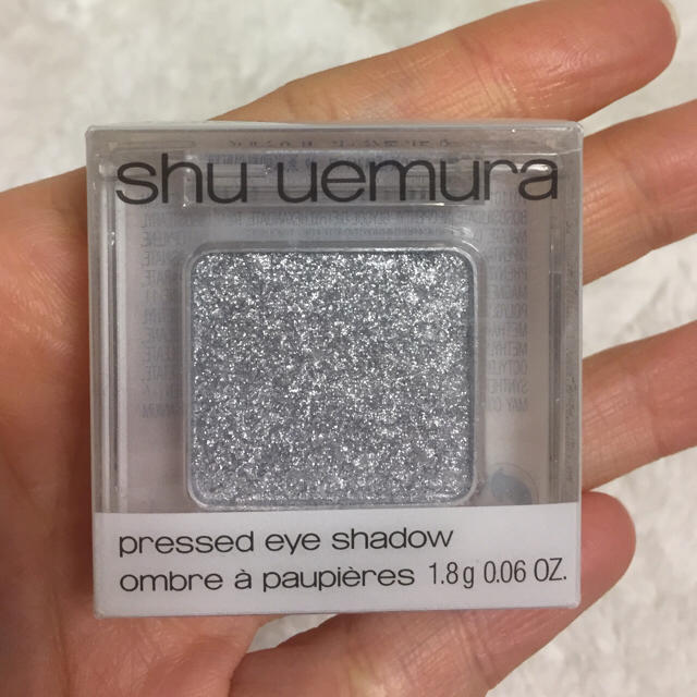 shu uemura(シュウウエムラ)のshuuemuraアイシャドウ コスメ/美容のベースメイク/化粧品(アイシャドウ)の商品写真