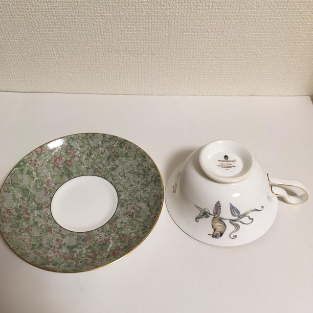 WEDGWOOD(ウェッジウッド)のイエローローズ様ウエッジウッド　ハミングバード1客 インテリア/住まい/日用品のキッチン/食器(食器)の商品写真