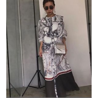 アメリヴィンテージ(Ameri VINTAGE)のAMERI UNDRESSED CRUISE SCARF DRESS(ロングワンピース/マキシワンピース)