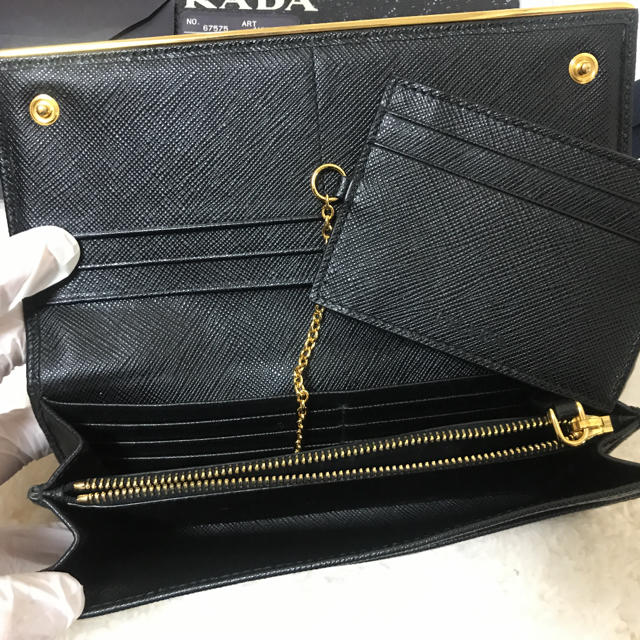 PRADA 長財布 サフィアーノ　黒