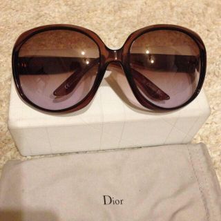 ディオール(Dior)の美品 Diorサングラス グロッシー (サングラス/メガネ)