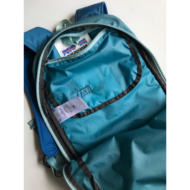 patagonia(パタゴニア)の【お値下げ中！送料込】パタゴニア  キッズリュック・ライトウェイトパック15L キッズ/ベビー/マタニティのこども用バッグ(リュックサック)の商品写真