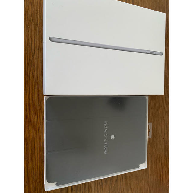 iPad第6世代　32GB WiFi+セルラータブレット