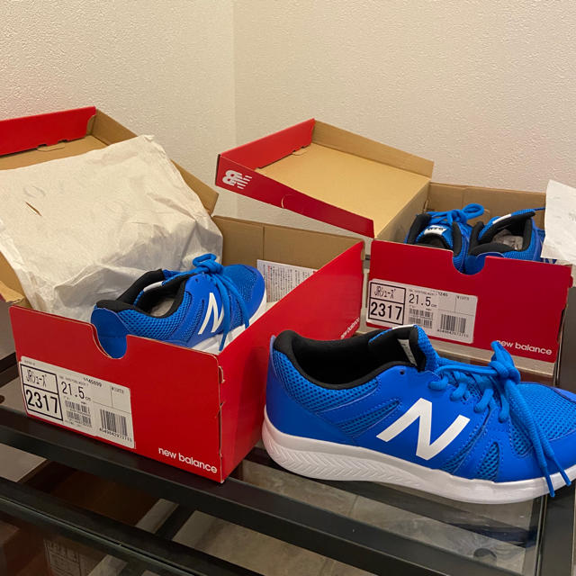 New Balance(ニューバランス)のジュニア　シューズ キッズ/ベビー/マタニティのキッズ靴/シューズ(15cm~)(スニーカー)の商品写真