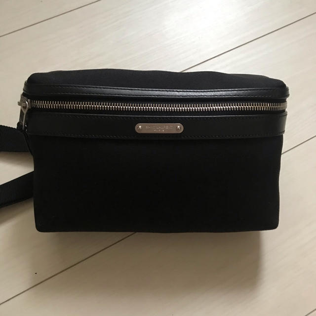 Saint Laurent(サンローラン)のSAINT LAURENT ショルダーバッグ メンズのバッグ(ショルダーバッグ)の商品写真