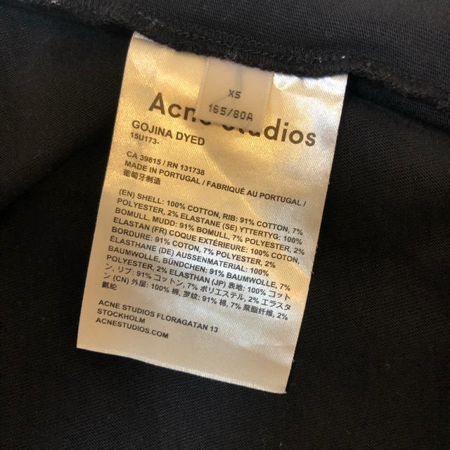 ACNE(アクネ)のアクネ acne  人気 Tシャツ XS レディースのトップス(Tシャツ(半袖/袖なし))の商品写真