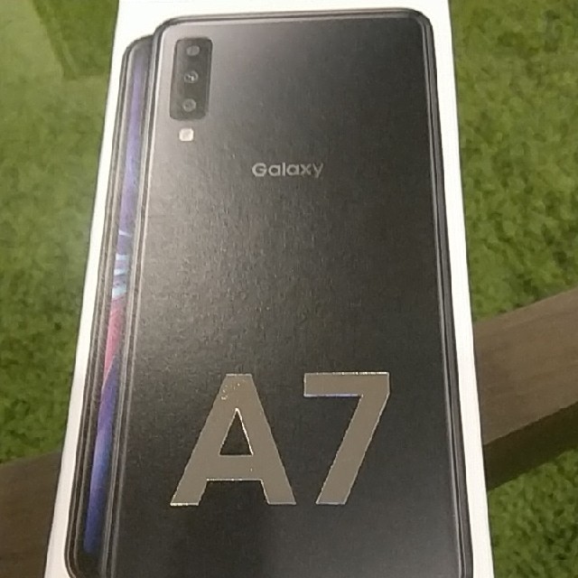 新品未開封 Galaxy A7 black 黒スマートフォン/携帯電話