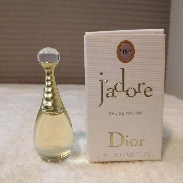 Dior(ディオール)の香水Dior　ジャドール　オードゥ　パルファン　5mL コスメ/美容の香水(香水(女性用))の商品写真