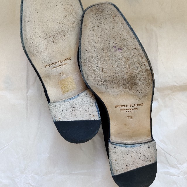 MANOLO BLAHNIK - マノロブラニク(MANORO BAHNIK )黒スエード レース