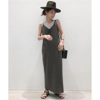 アパルトモンドゥーズィエムクラス(L'Appartement DEUXIEME CLASSE)の♡ほぼ新品♡アパルトモン 人気　OZMA CAMI DRESS 2019SS(ロングワンピース/マキシワンピース)