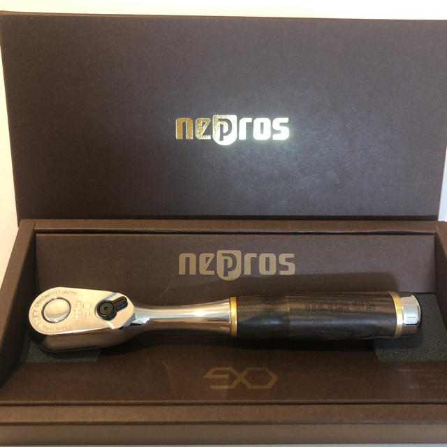 ネプロス9.5sq木柄ラチェットハンドル 黒檀 NBR390WK nepros ネプロス9.5sq木柄ラチェットハンドル 黒檀 NBR390WK nepros