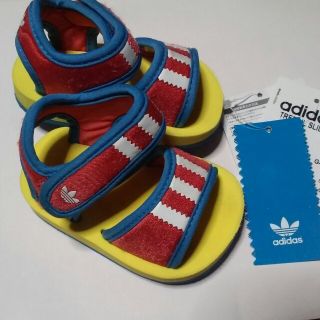 アディダス(adidas)の可愛いアディダス　サンダル　12㎝(サンダル)