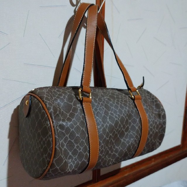 NINA RICCI(ニナリッチ)の超美品！Nina Ricci♥筒型バッグ レディースのバッグ(ハンドバッグ)の商品写真