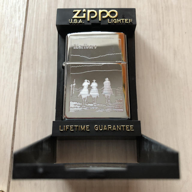 ZIPPO(ジッポー)のzippo ライター　Marlboro メンズのファッション小物(タバコグッズ)の商品写真