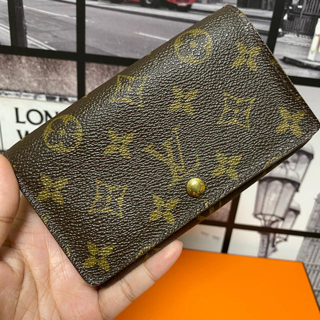 LOUIS VUITTON ルイヴィトン モノグラム トレゾール 折り財布