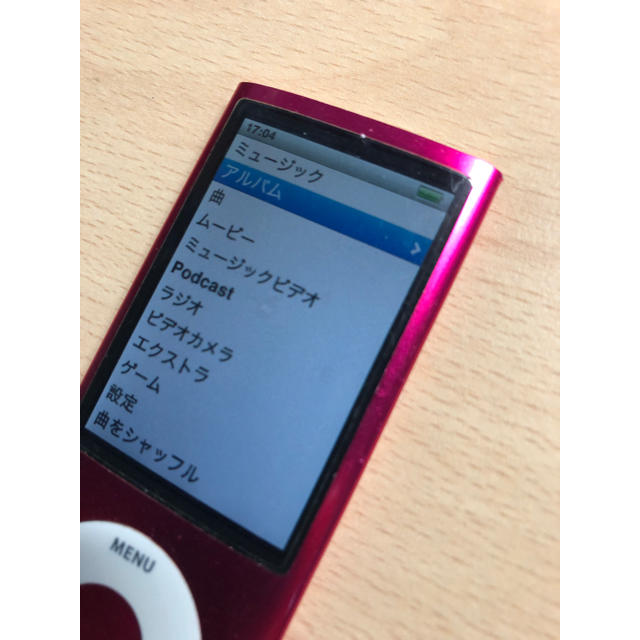 Apple(アップル)のアップル iPod nano 第5世代 16GB ピンク スマホ/家電/カメラのオーディオ機器(ポータブルプレーヤー)の商品写真