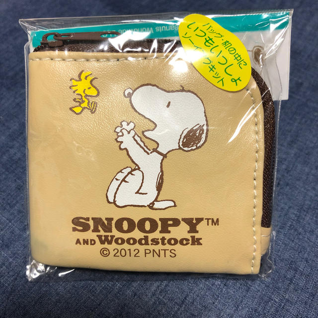 SNOOPY(スヌーピー)の携帯ソーイングセット  スヌーピー   インテリア/住まい/日用品の日用品/生活雑貨/旅行(日用品/生活雑貨)の商品写真