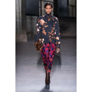 ドリスヴァンノッテン(DRIES VAN NOTEN)の【専用】19AW DRIES VAN NOTEN runway ワンピース(ひざ丈ワンピース)