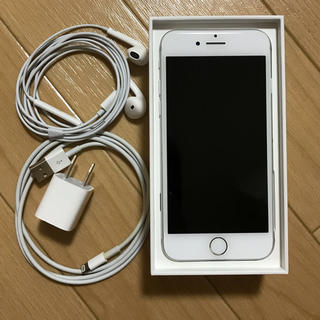 アイフォーン(iPhone)のiPhone7 本体 32GB シルバー docomo(スマートフォン本体)