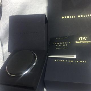 ダニエルウェリントン(Daniel Wellington)のダニエルウェリントン　バングル　シルバー　L(バングル/リストバンド)