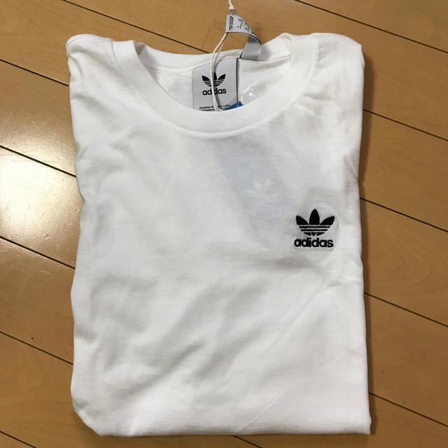 adidas(アディダス)のアディダス　オリジナルス　TシャツS メンズのトップス(Tシャツ/カットソー(半袖/袖なし))の商品写真