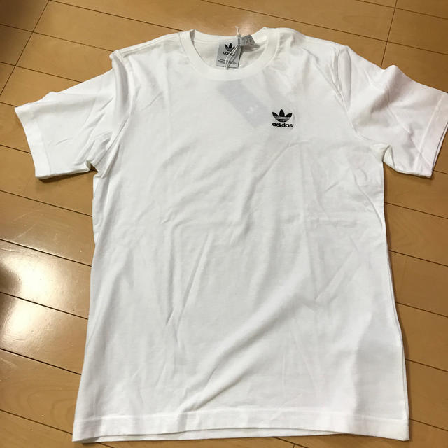 adidas(アディダス)のアディダス　オリジナルス　TシャツS メンズのトップス(Tシャツ/カットソー(半袖/袖なし))の商品写真