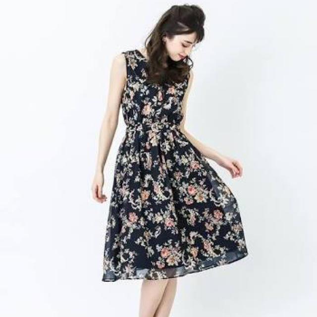 axes femme - 花柄 セーラー ワンピース 紺の通販 by marona's axes femme - 花柄 セーラー ワンピース 紺の通販 by marona's