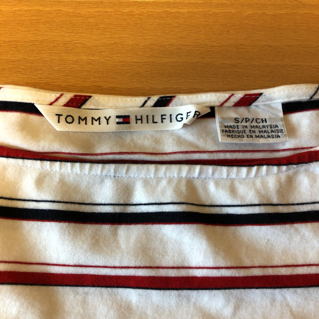 TOMMY HILFIGER(トミーヒルフィガー)のトミーヒルフィガー　カットソーTシャツ レディースのトップス(Tシャツ(半袖/袖なし))の商品写真