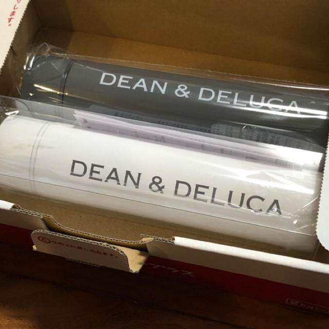DEAN & DELUCA(ディーンアンドデルーカ)のDEAN&DELUCA ステンレスボトル  GLOW８月号付録  インテリア/住まい/日用品のキッチン/食器(容器)の商品写真