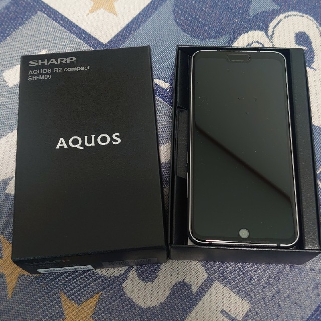 【美品】SIMフリー  SHARP  AQUOS R2 Compact 1